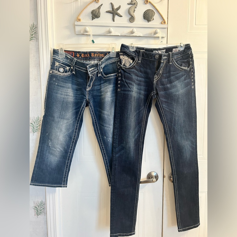 Rock revival capri size 28                           MekDNM skinny jeans size 28